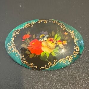 Zhostovo Hand-painted Russian lacquer brooch